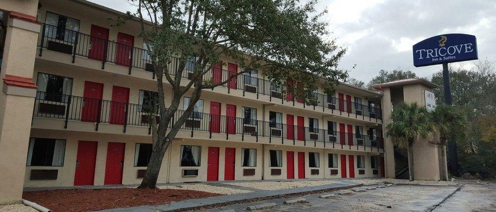 Tricove Inn & Suites Jacksonville Exterior photo